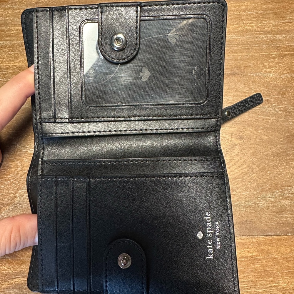 Kate Spade Medium Compact Bifold Wallet Black